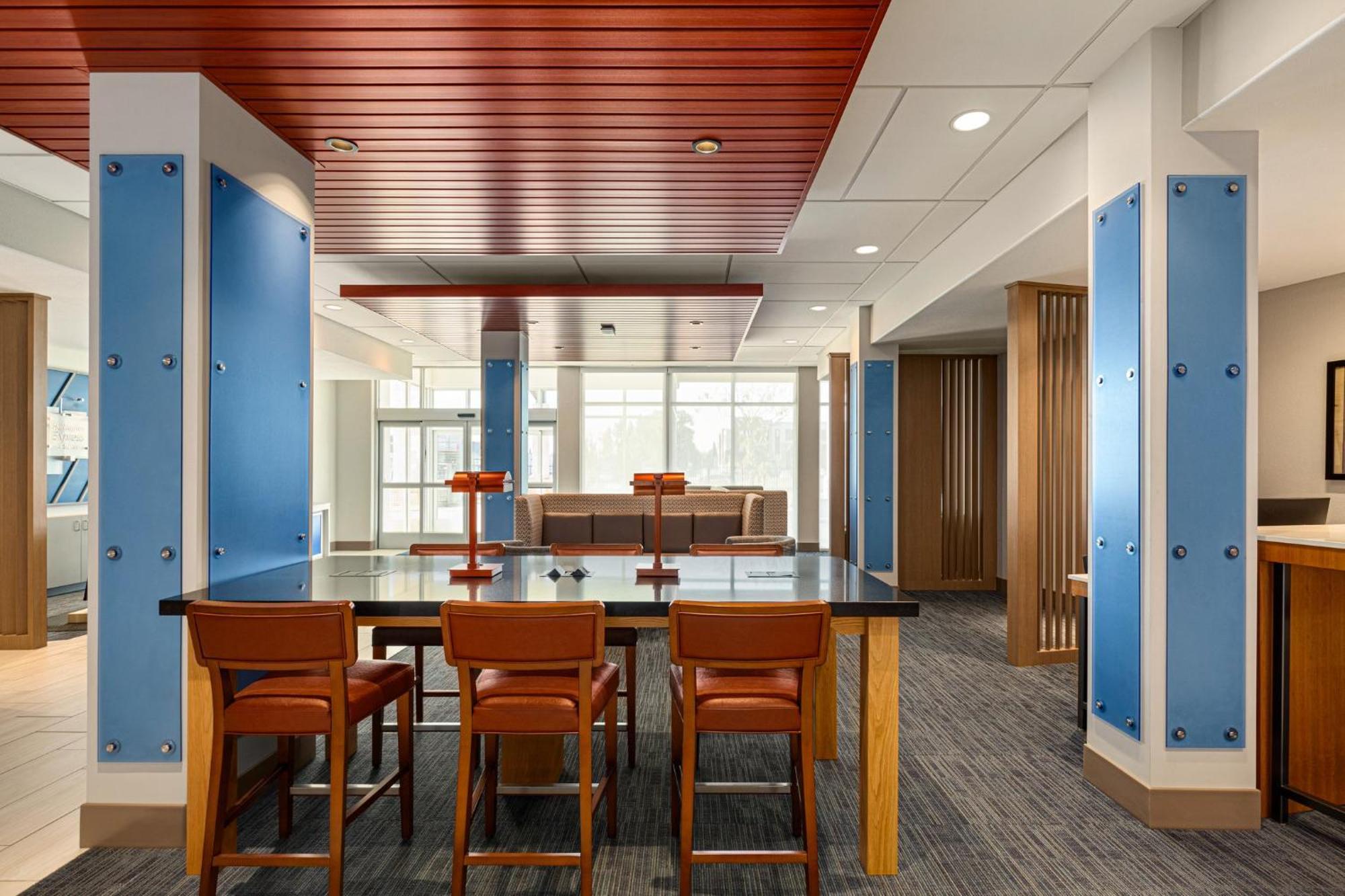 Holiday Inn Express & Suites Hayward - Castro Valley By Ihg Exteriör bild